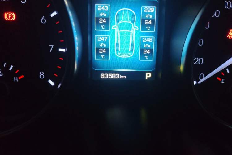 Used Haval H6 Coupe 2016 Blue Label 1.5T Automatic Two-Wheel Drive Elite Model Odometer Close Up