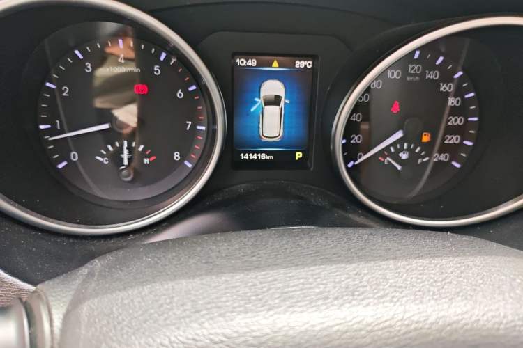 Used Haval H6 Coupe 2016 Blue Label 1.5T Automatic Two-Wheel Drive Urban Model Odometer Close Up
