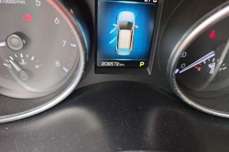 Used Haval H6 Coupe 2016 Blue Label 1.5T Automatic Two-Wheel Drive Urban Model Odometer Close Up