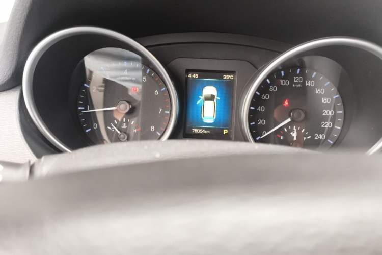 Used Haval H6 Coupe 2016 Blue Label 1.5T Automatic Two-Wheel Drive Urban Model Odometer Close Up