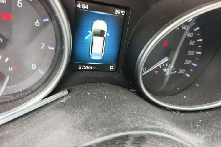 Used Haval H6 Coupe 2016 Blue Label 1.5T Automatic Two-Wheel Drive Elite Model Odometer Close Up