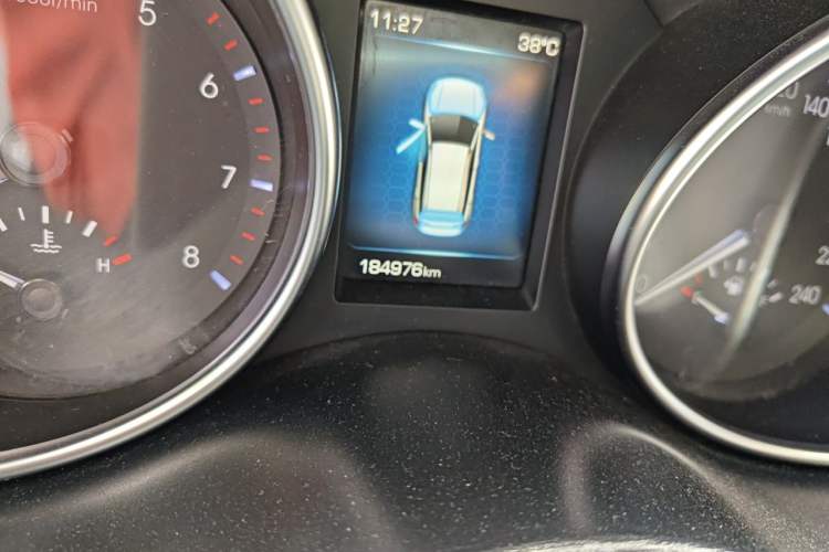 Used Haval H6 Coupe 2016 Blue Label 1.5T Automatic Two-Wheel Drive Elite Model Odometer Close Up