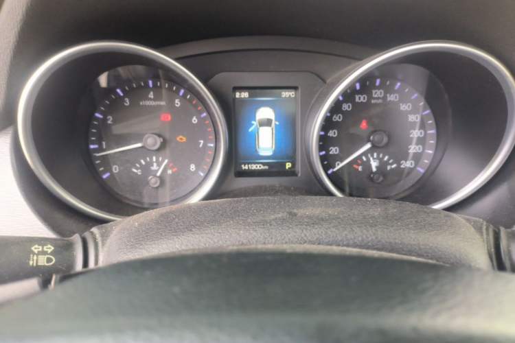 Used Haval H6 Coupe 2016 Blue Label 1.5T Automatic Two-Wheel Drive Urban Model Odometer Close Up