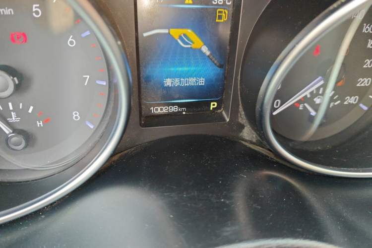 Used Haval H6 Coupe 2016 Blue Label 1.5T Automatic Two-Wheel Drive Urban Model Odometer Close Up