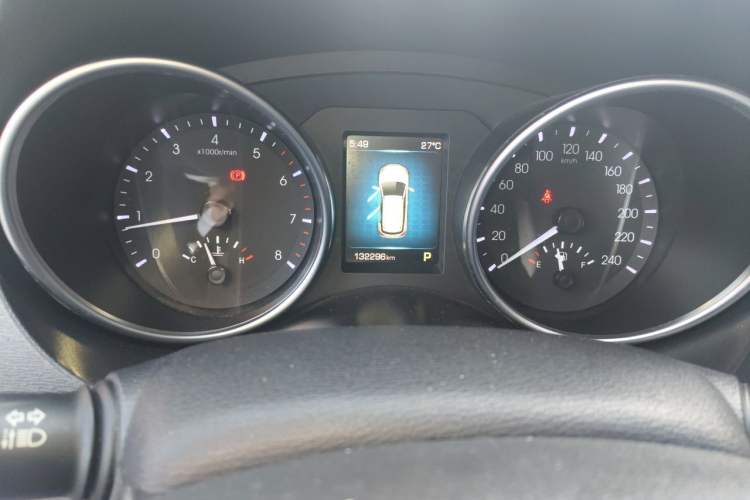 Used Haval H6 Coupe 2016 Blue Label 1.5T Automatic Two-Wheel Drive Urban Model Odometer Close Up
