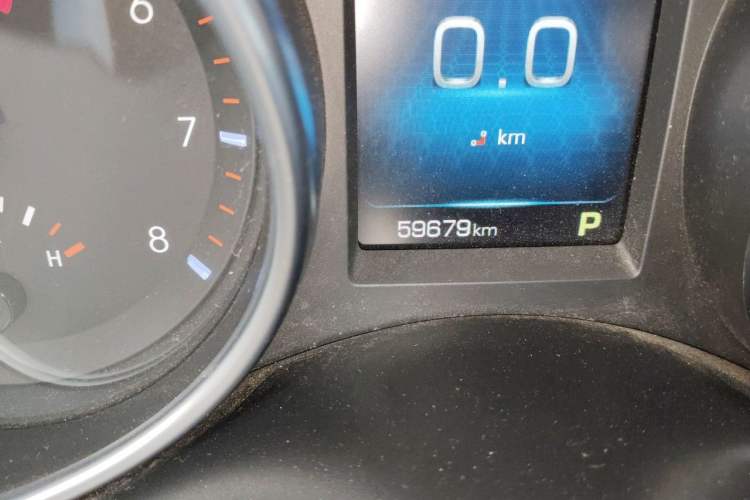 Used Haval H6 Coupe 2016 Blue Label 1.5T Automatic Two-Wheel Drive Elite Model Odometer Close Up