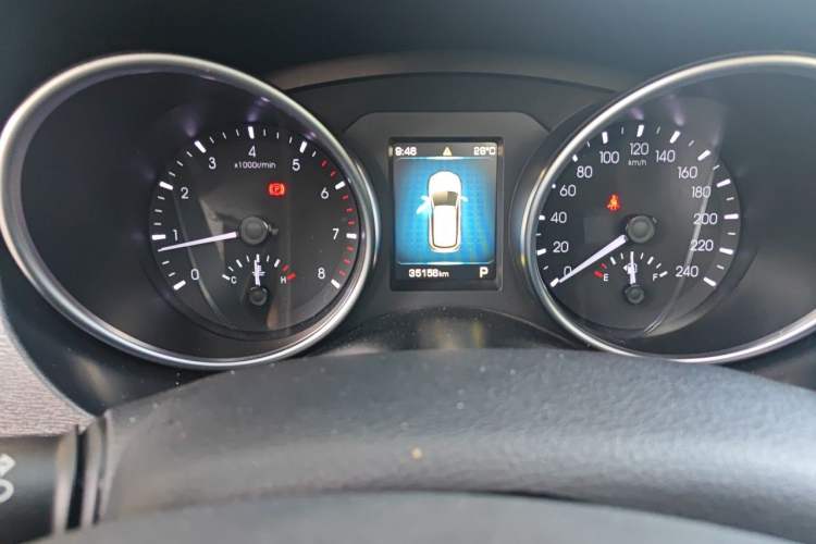 Used Haval H6 Coupe 2016 Blue Label 1.5T Automatic Two-Wheel Drive Elite Model Odometer Close Up