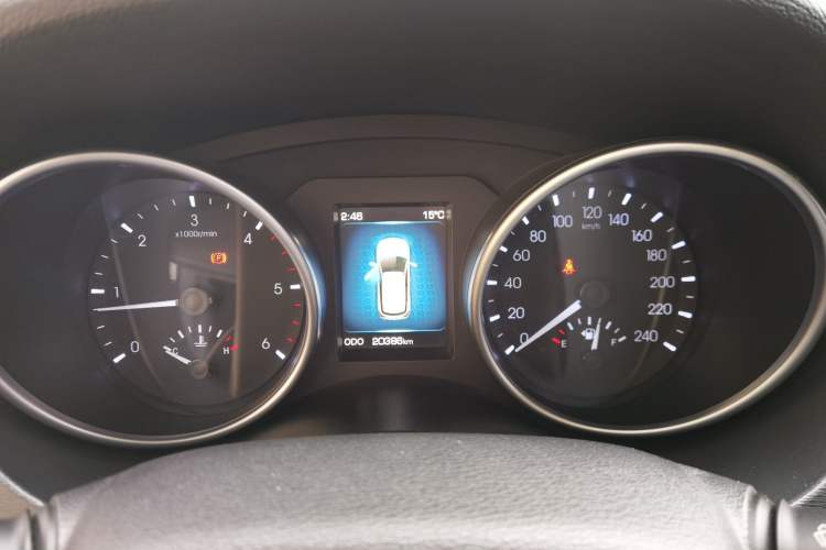 Used Haval H6 Coupe 2016 Blue-Label Diesel 2.0T Manual Two-Wheel Drive Elite Model China IV Standard Odometer Close Up
