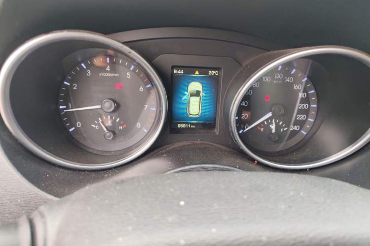 Used Haval H6 Coupe 2016 Blue Label 1.5T Manual Two-Wheel Drive Urban Model Odometer Close Up