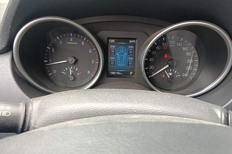 Used Haval H6 Coupe 2016 Blue Label 1.5T Automatic Two-Wheel Drive Urban Model Odometer Close Up
