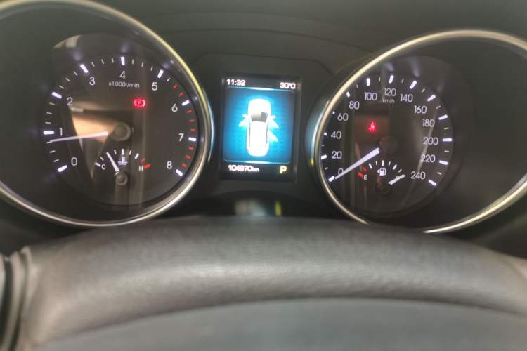 Used Haval H6 Coupe 2016 Blue Label 1.5T Automatic Two-Wheel Drive Urban Model Odometer Close Up