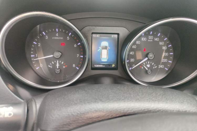 Used Haval H6 Coupe 2016 Blue Label 1.5T Automatic Two-Wheel Drive Urban Model Odometer Close Up