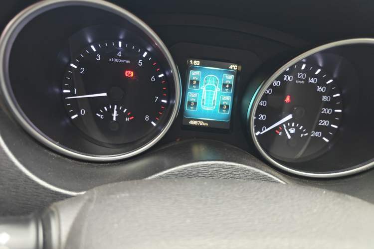 Used Haval H6 Coupe 2016 Blue Label 1.5T Manual Two-Wheel Drive Elite Model Odometer Close Up