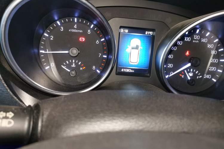 Used Haval H6 Coupe 2016 Blue Label 1.5T Manual Two-Wheel Drive Elite Model Odometer Close Up