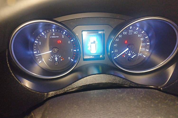 Used Haval H6 Coupe 2016 Blue Label 1.5T Automatic Two-Wheel Drive Elite Model Odometer Close Up