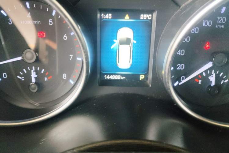 Used Haval H6 Coupe 2016 Blue Label 1.5T Automatic Two-Wheel Drive Elite Model Odometer Close Up