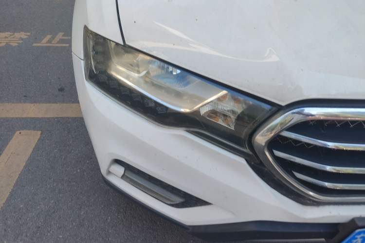 Used Haval H6 Coupe 2016 Blue Label 1.5T Automatic Two-Wheel Drive Urban Model Right Front Headlight
