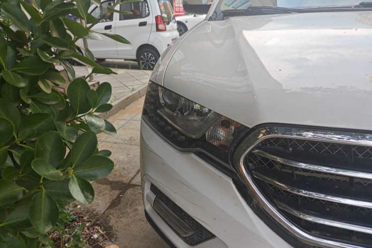 Used Haval H6 Coupe 2016 Blue Label 1.5T Automatic Two-Wheel Drive Elite Model Right Front Headlight