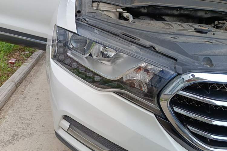 Used Haval H6 Coupe 2016 Blue Label 1.5T Automatic Two-Wheel Drive Elite Model Right Front Headlight