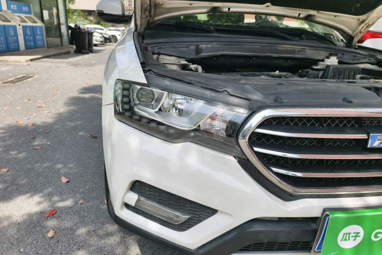 Used Haval H6 Coupe 2016 Blue Label 1.5T Automatic Two-Wheel Drive Urban Model Right Front Headlight