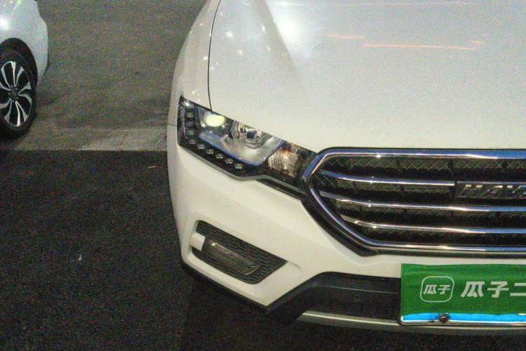 Used Haval H6 Coupe 2016 Blue Label 1.5T Manual Two-Wheel Drive Elite Model Right Front Headlight