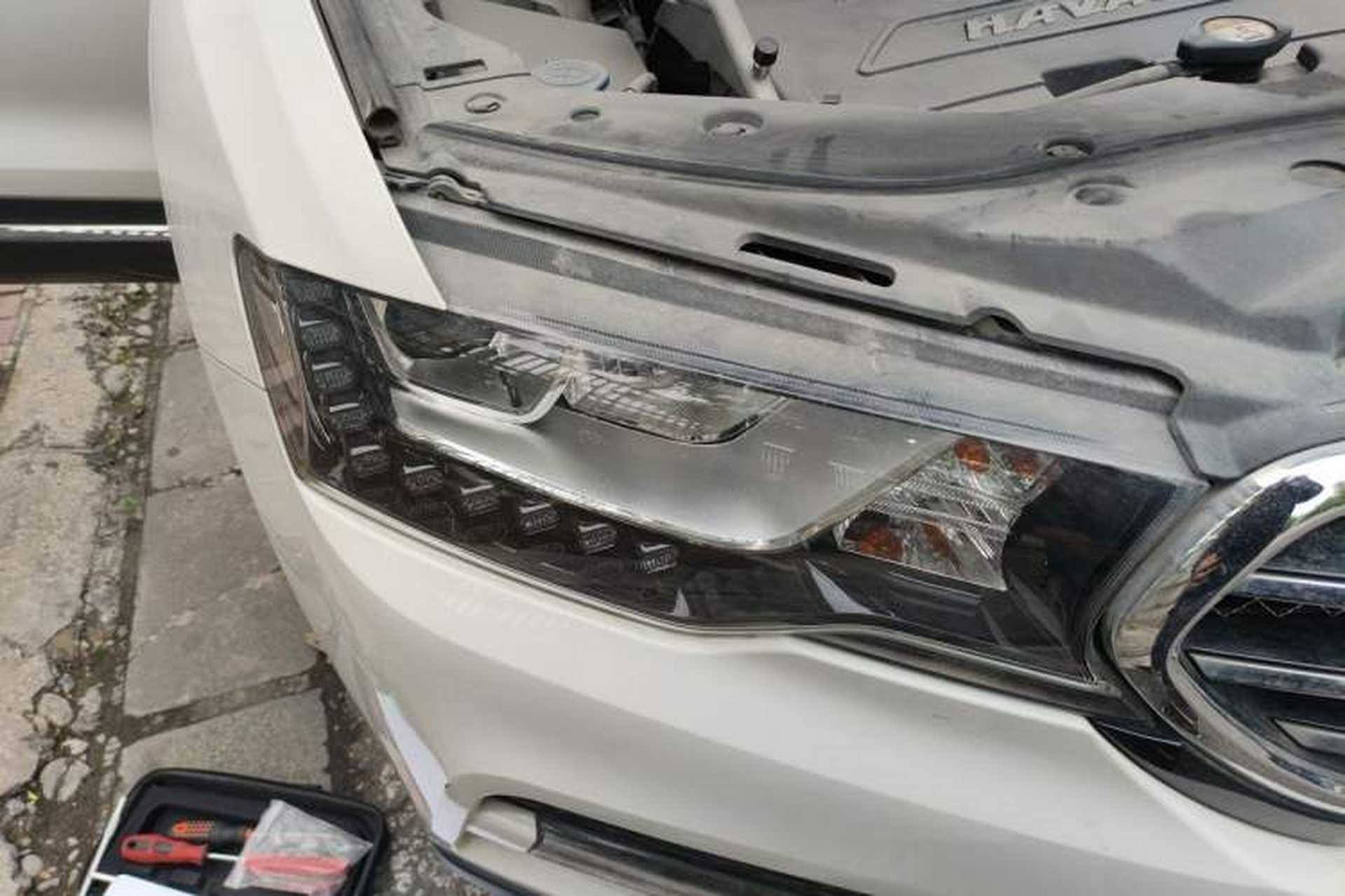 Used Haval H6 Coupe 2016 Blue Label 1.5T Manual Two-Wheel Drive Urban Model Right Front Headlight
