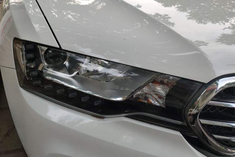 Used Haval H6 Coupe 2016 Blue Label 1.5T Automatic Two-Wheel Drive Elite Model Right Front Headlight