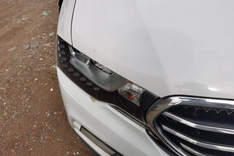 Used Haval H6 Coupe 2016 Blue Label 1.5T Automatic Two-Wheel Drive Elite Model Right Front Headlight
