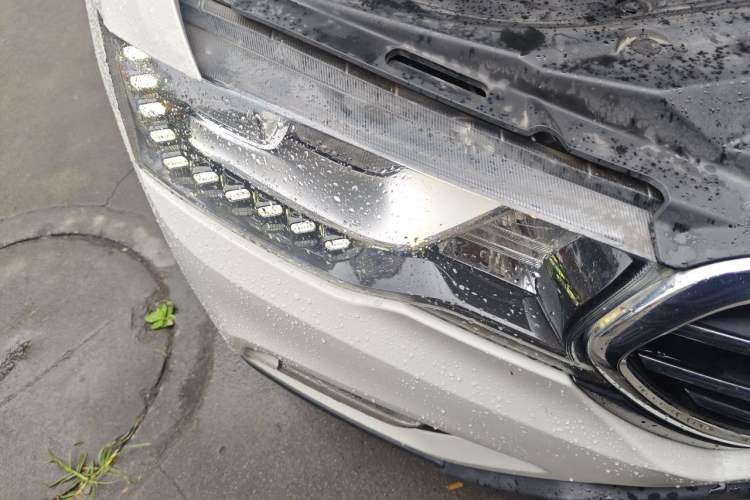 Used Haval H6 Coupe 2016 Blue Label 1.5T Manual Two-Wheel Drive Urban Model Right Front Headlight