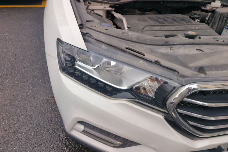 Used Haval H6 Coupe 2016 Blue Label 1.5T Automatic Two-Wheel Drive Urban Model Right Front Headlight