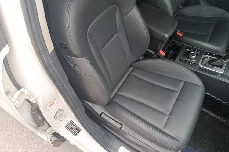 Used Haval H6 Coupe 2016 Blue Label 1.5T Automatic Two-Wheel Drive Elite Model Right Front Seat