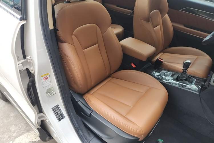 Used Haval H6 Coupe 2016 Blue Label 1.5T Manual Two-Wheel Drive Elite Model Right Front Seat