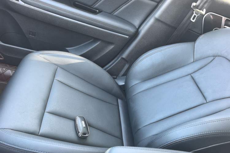 Used Haval H6 Coupe 2016 Blue Label 1.5T Manual Two-Wheel Drive Elite Model Right Front Seat