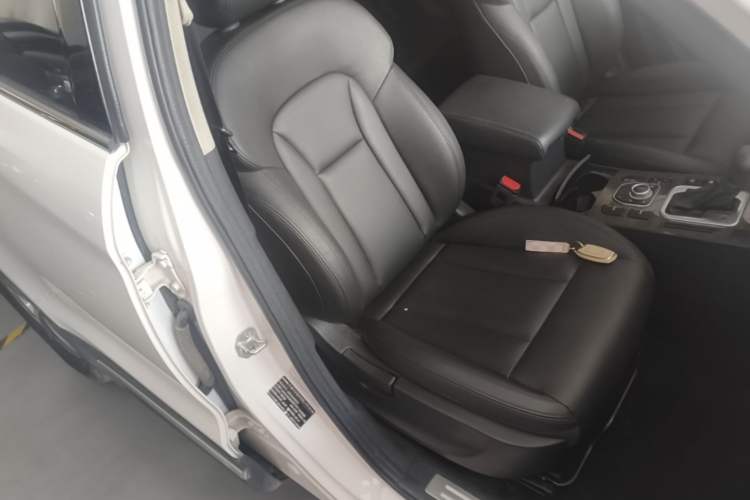 Used Haval H6 Coupe 2016 Blue Label 1.5T Automatic Two-Wheel Drive Urban Model Right Front Seat