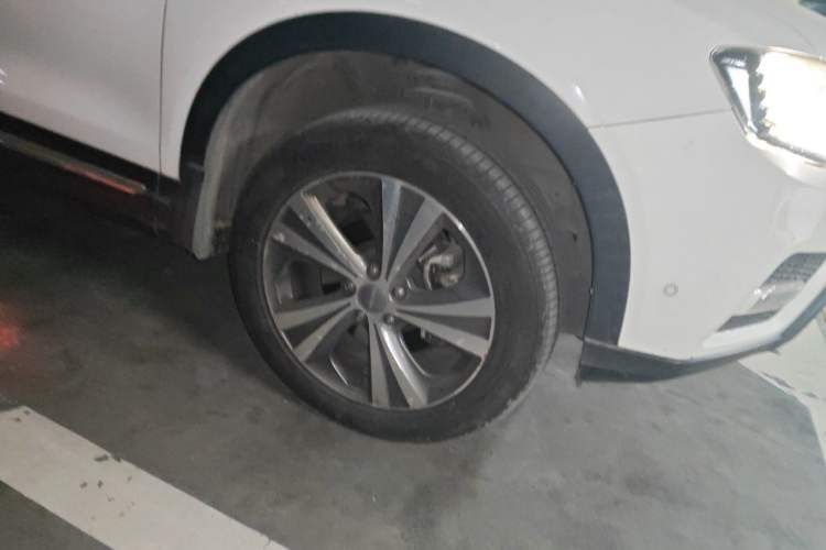 Used Haval H6 Coupe 2016 Blue Label 1.5T Automatic Two-Wheel Drive Elite Model Right Front Wheel Hub