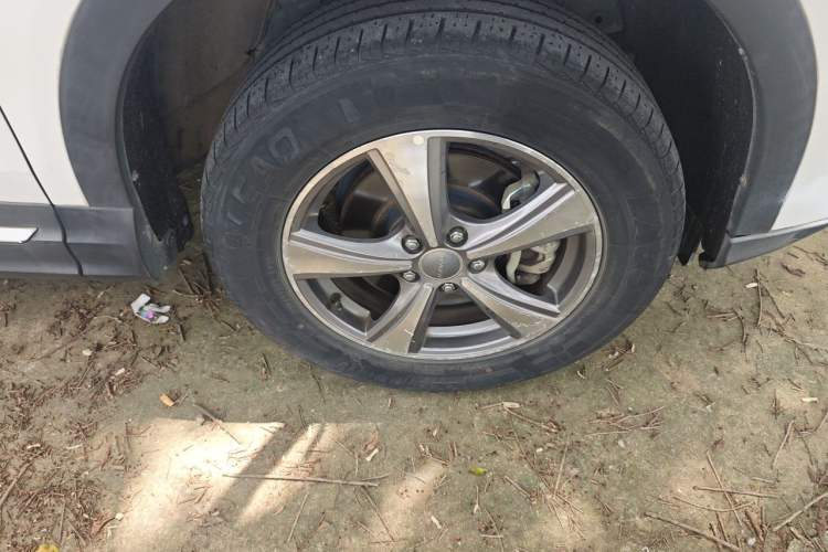 Used Haval H6 Coupe 2016 Blue Label 1.5T Automatic Two-Wheel Drive Elite Model Right Front Wheel Hub