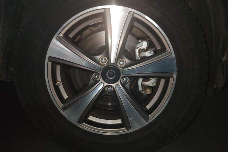 Used Haval H6 Coupe 2016 Blue Label 1.5T Automatic Two-Wheel Drive Elite Model Right Front Wheel Hub