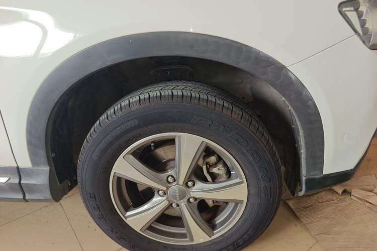 Used Haval H6 Coupe 2016 Blue Label 1.5T Automatic Two-Wheel Drive Elite Model Right Front Wheel Hub