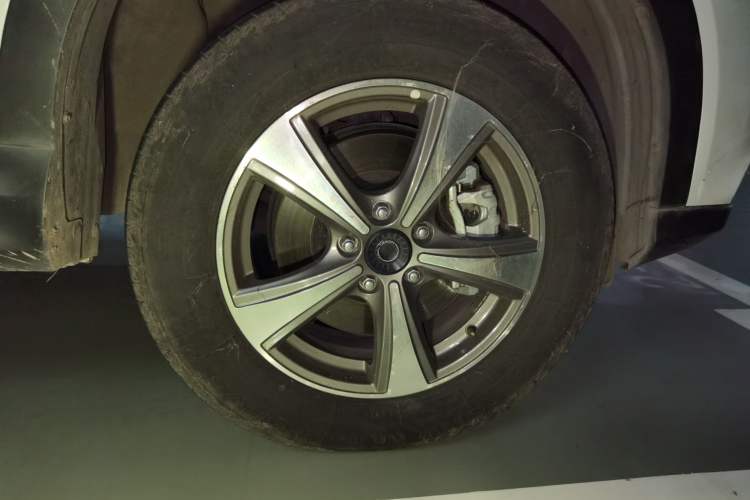 Used Haval H6 Coupe 2016 Blue Label 1.5T Automatic Two-Wheel Drive Urban Model Right Front Wheel Hub