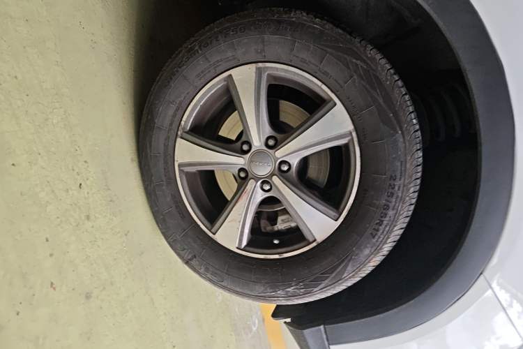 Used Haval H6 Coupe 2016 Blue Label 1.5T Automatic Two-Wheel Drive Elite Model Right Front Wheel Hub