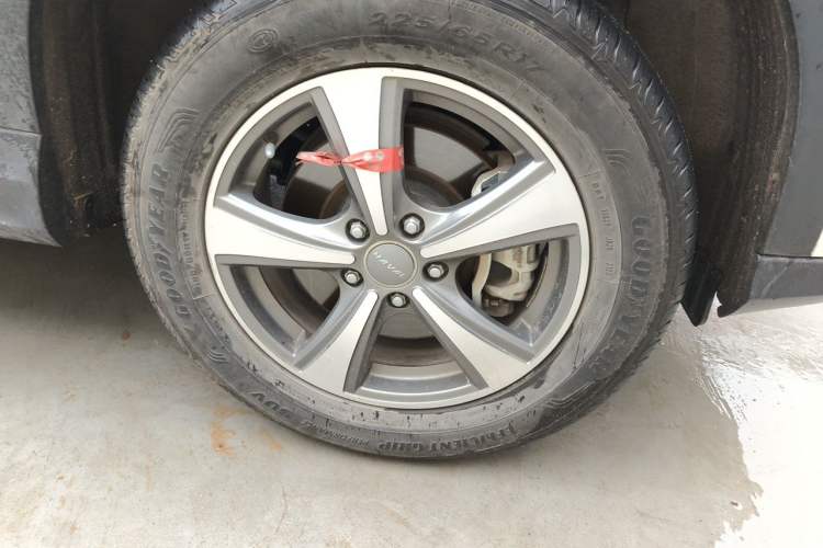 Used Haval H6 Coupe 2016 Blue Label 1.5T Automatic Two-Wheel Drive Elite Model Right Front Wheel Hub
