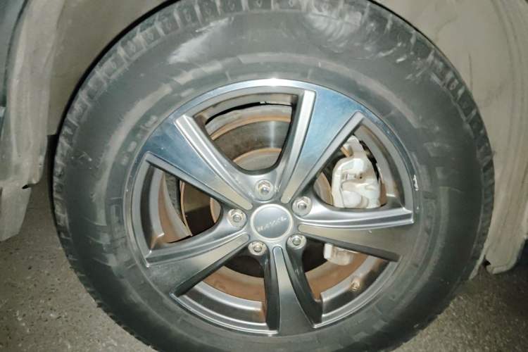 Used Haval H6 Coupe 2016 Blue Label 1.5T Automatic Two-Wheel Drive Elite Model Right Front Wheel Hub