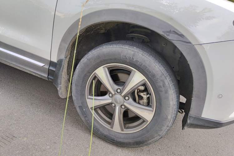 Used Haval H6 Coupe 2016 Blue Label 1.5T Automatic Two-Wheel Drive Elite Model Right Front Wheel Hub