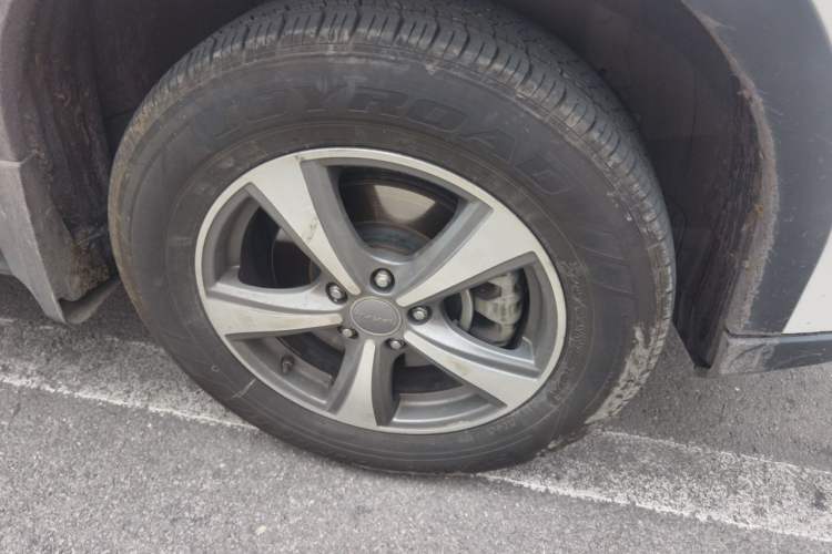 Used Haval H6 Coupe 2016 Blue Label 1.5T Automatic Two-Wheel Drive Elite Model Right Front Wheel Hub