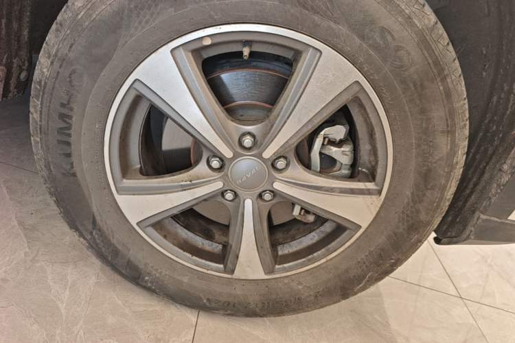 Used Haval H6 Coupe 2016 Blue Label 1.5T Automatic Two-Wheel Drive Elite Model Right Front Wheel Hub