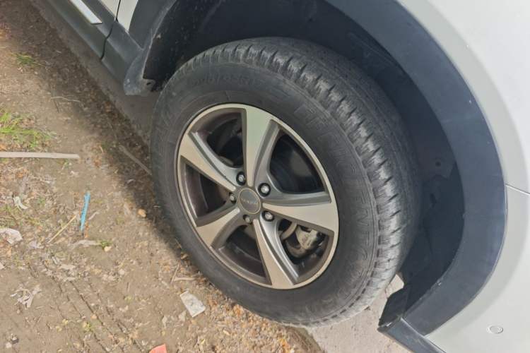 Used Haval H6 Coupe 2016 Blue Label 1.5T Automatic Two-Wheel Drive Elite Model Right Front Wheel Hub