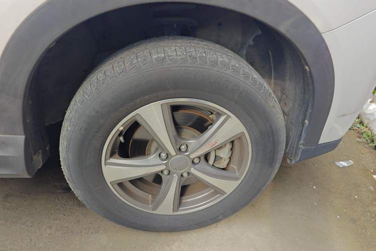 Used Haval H6 Coupe 2016 Blue Label 1.5T Automatic Two-Wheel Drive Urban Model Right Front Wheel Hub