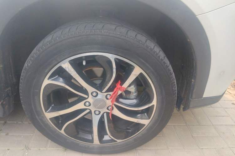 Used Haval H6 Coupe 2016 Blue Label 1.5T Automatic Two-Wheel Drive Elite Model Right Front Wheel Hub