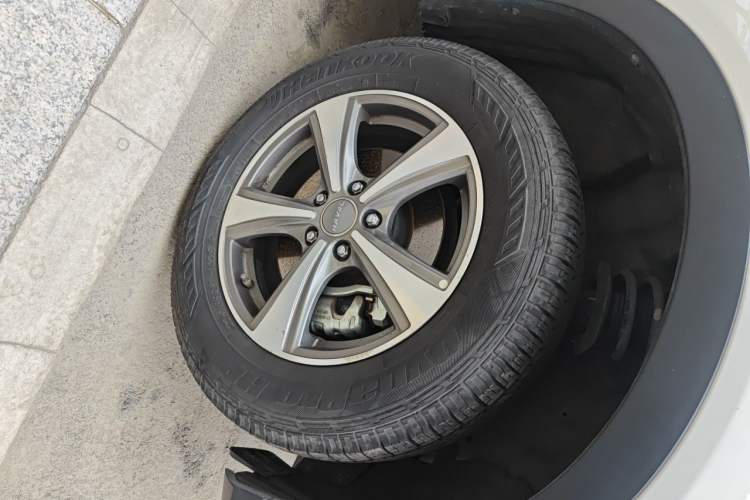 Used Haval H6 Coupe 2016 Blue Label 1.5T Manual Two-Wheel Drive Urban Model Right Front Wheel Hub