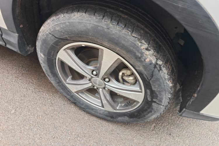 Used Haval H6 Coupe 2016 Blue Label 1.5T Manual Two-Wheel Drive Elite Model Right Front Wheel Hub